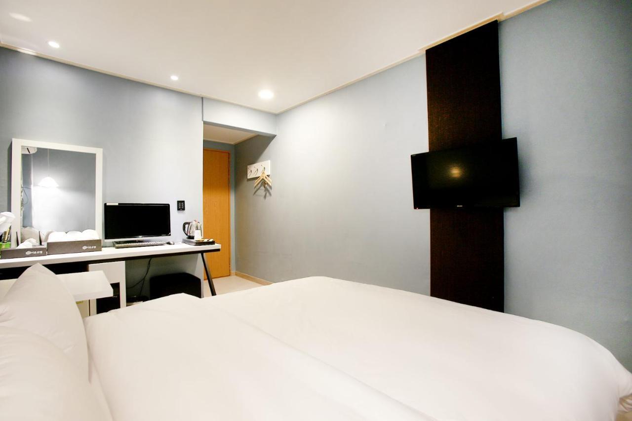 Eton Hotel Chuncheon Buitenkant foto
