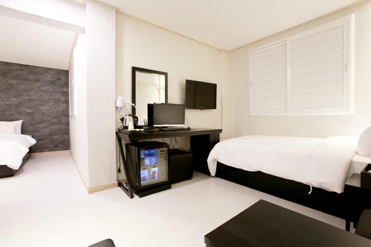 Eton Hotel Chuncheon Buitenkant foto